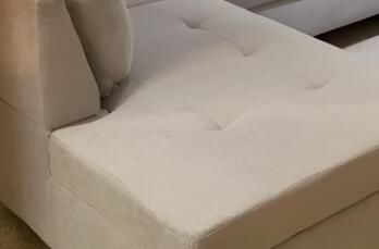 清潔布藝沙發(fā)這種家具的時候，要注意什么呢？